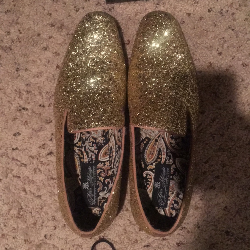 Men dress shoe